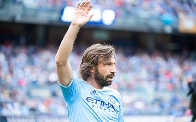 龙珠电竞快讯-C罗凌空抽射擦着立柱偏出错过帽子戏法但赢得掌声