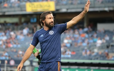 龙珠电竞快讯-于帕梅卡诺被过成背景板太惨了